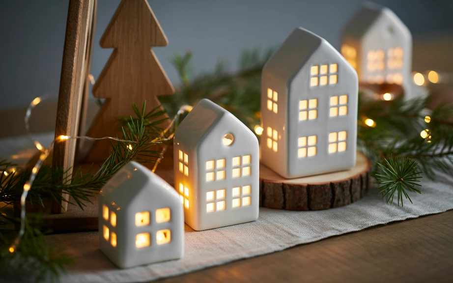 Ceramic Houses and Simple Holiday Villages