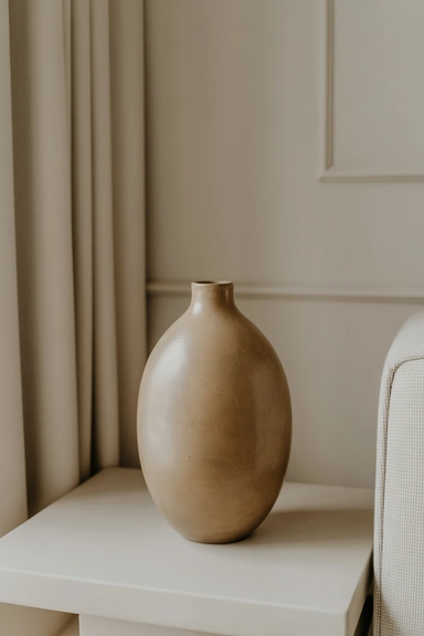 Statement Vases Used With Intentional Isolation